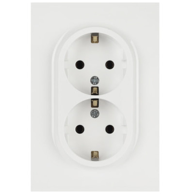 Розетка ЭРА Arktik 16-2104-01 двойная с заземлением 2X2P+E Schuko 16А-250В белый