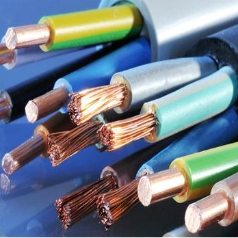 Чем отличается кабель от провода?